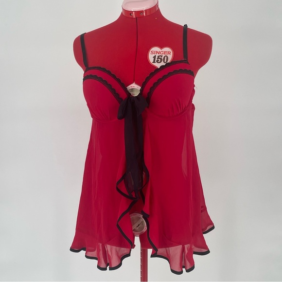 2FOR$30 Apt. 9 Red & Black Babydoll Cami With Lace - Picture 2 of 11